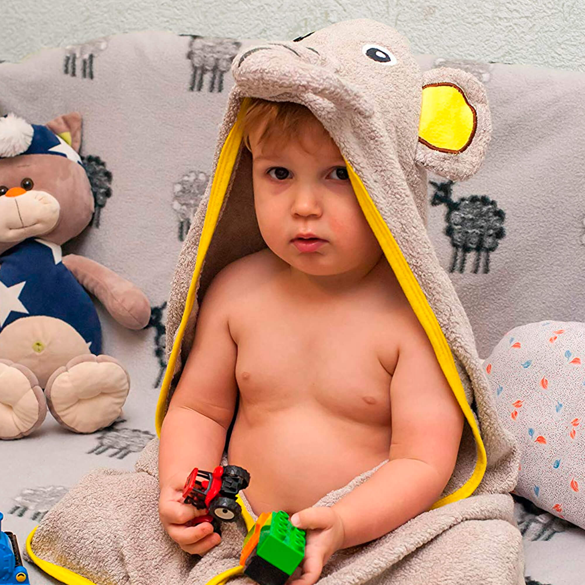 Hooded Towels - Jumpy Moo's - Baby Essentials